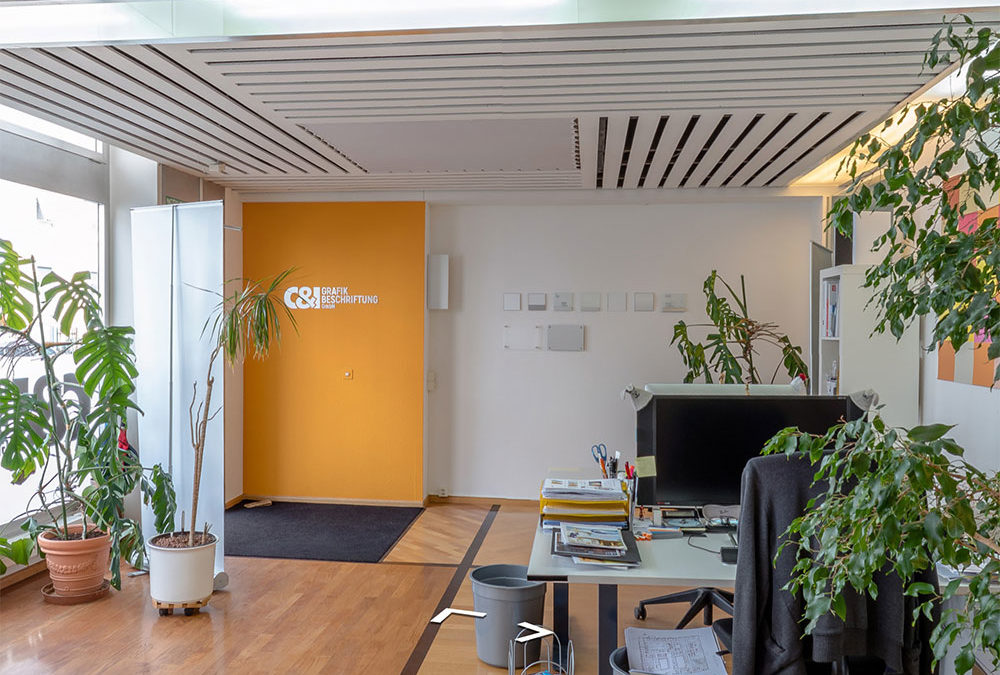 Büroräumlichkeiten & Arbeitsplätze